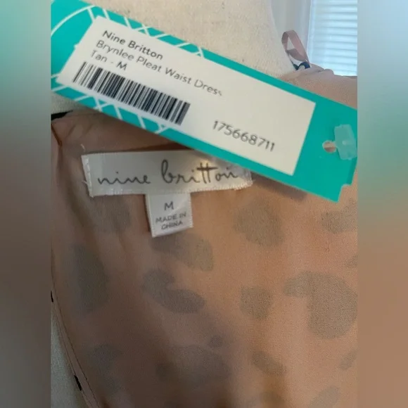 NWT Nine Britton Brynlee Pleat Waist Leopard Print Dress - size medium - Picture 6 of 8